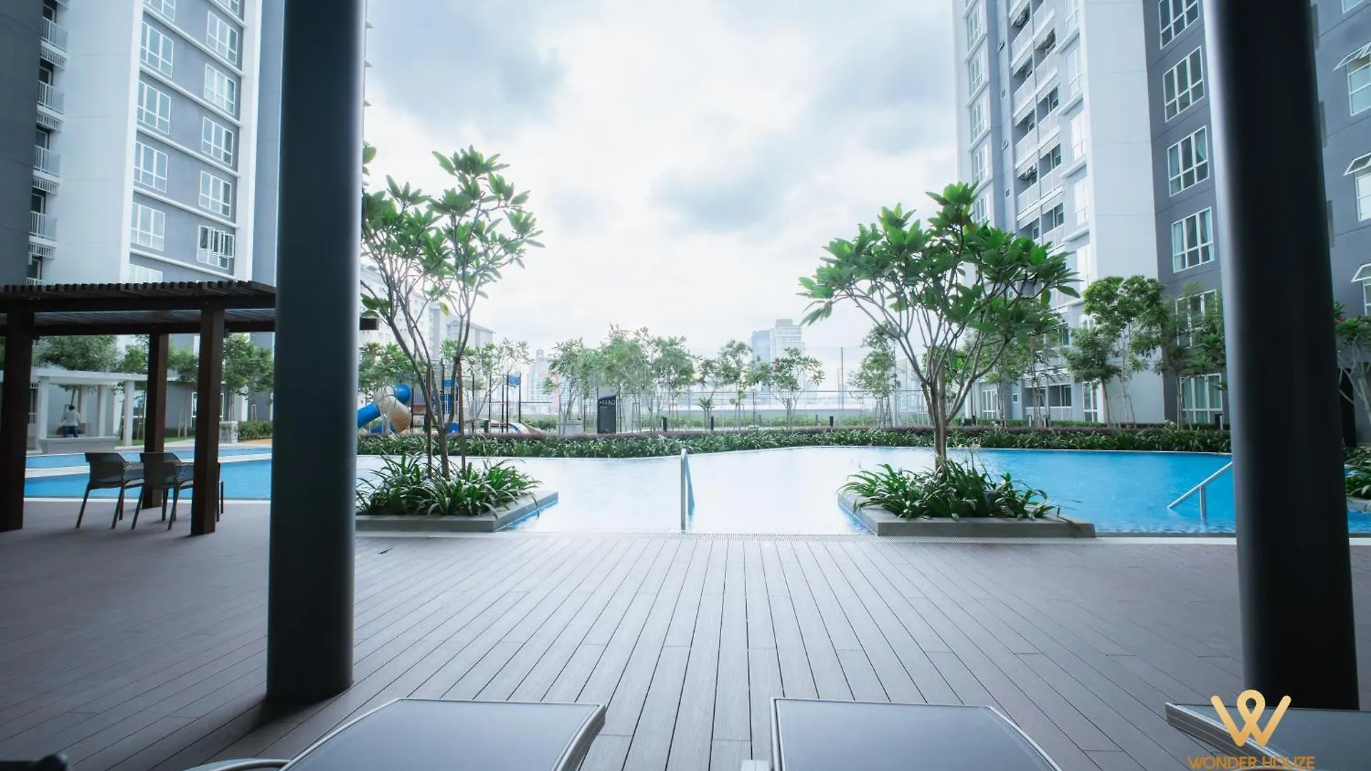 Modern Luxury Living In The Heart Of Damansara -2R2B 6 Pax Apartment Petaling Jaya Malaysia