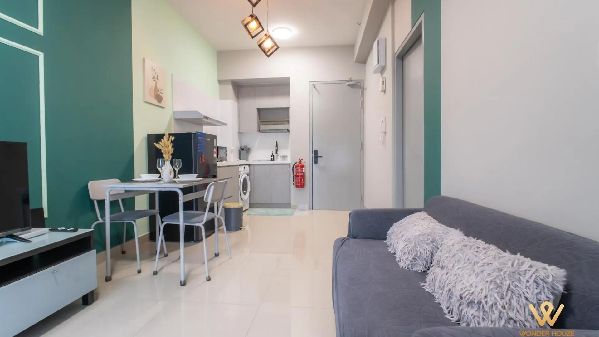 Modern Luxury Living In The Heart Of Damansara -2R2B 6 Pax Apartment Petaling Jaya