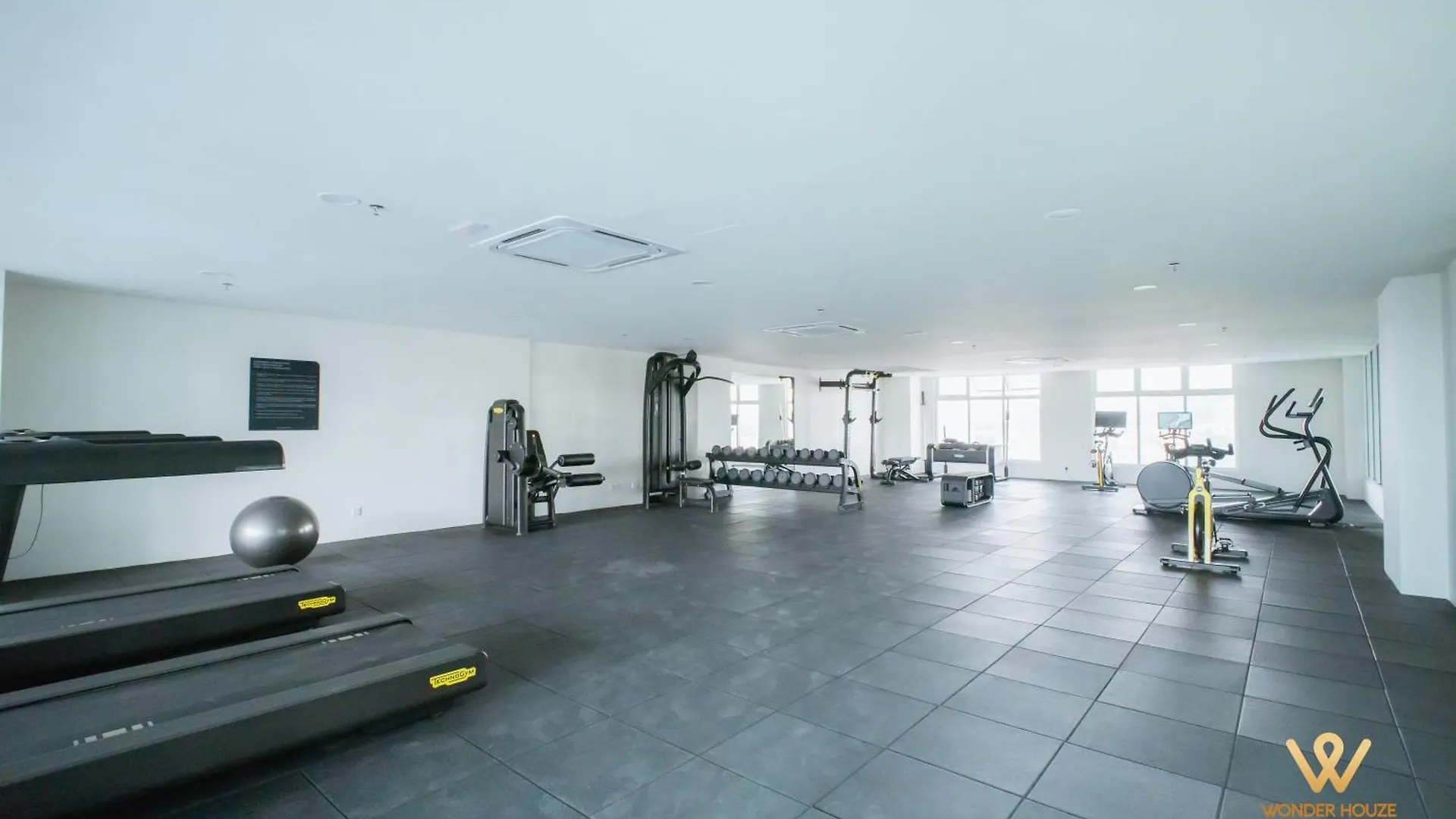 Modern Luxury Living In The Heart Of Damansara -2R2B 6 Pax Apartment Petaling Jaya